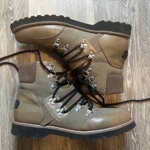 Nautica Women’s Neutral Boots s10